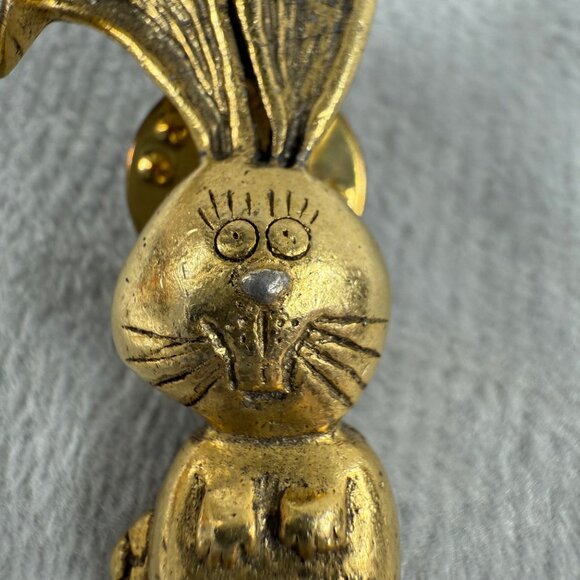 Vintage Gold-Tone Bunny Rabbit Lapel Pin Brooch Tie Tack Easter Holiday - Picture 3 of 16